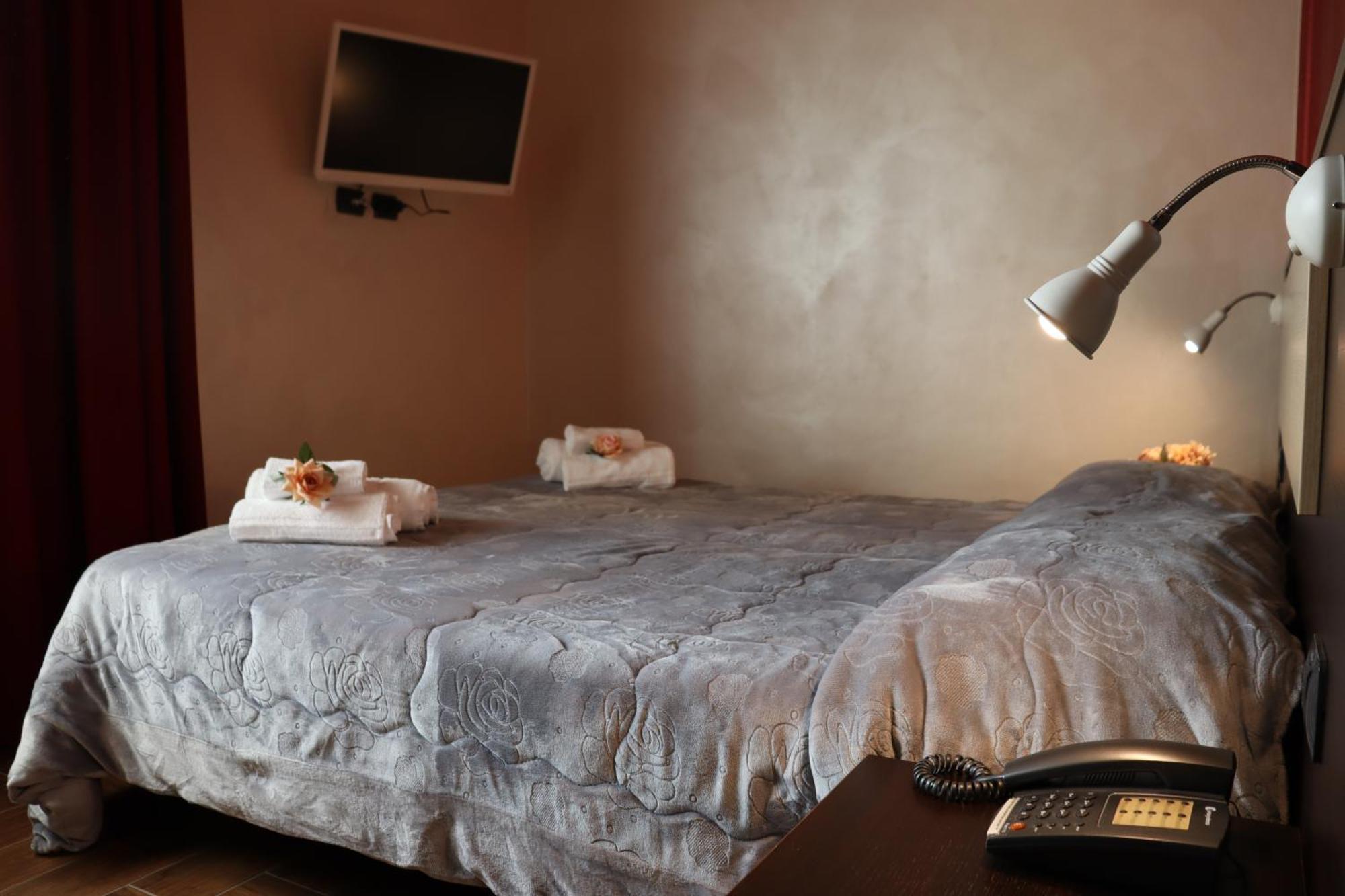 Hotel Paradiso Falerna Esterno foto