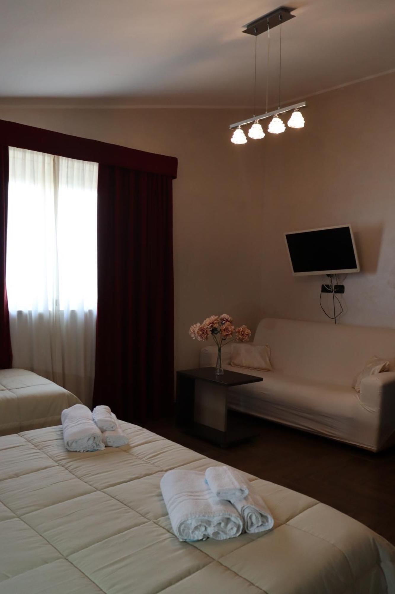 Hotel Paradiso Falerna Esterno foto